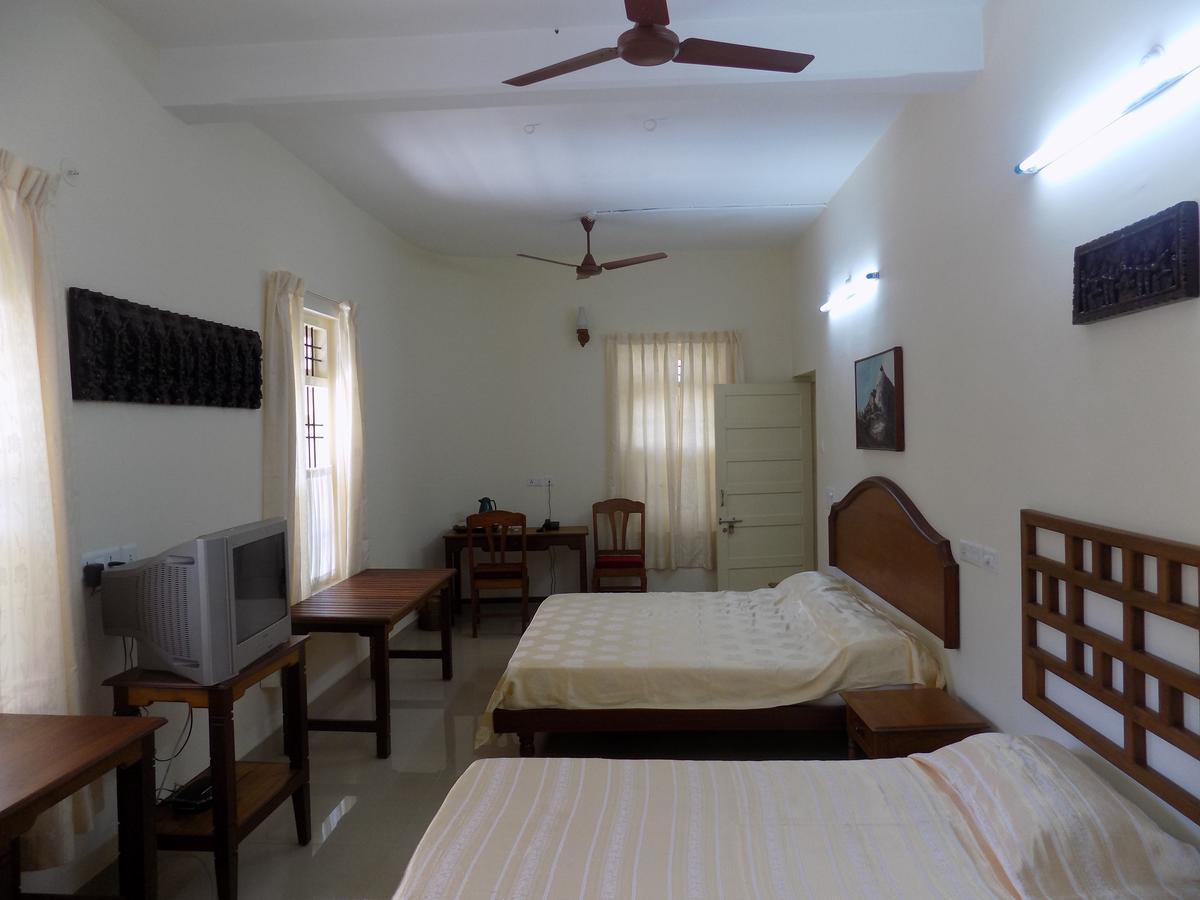 Safire Residency Hotel Thiruvananthapuram Kültér fotó